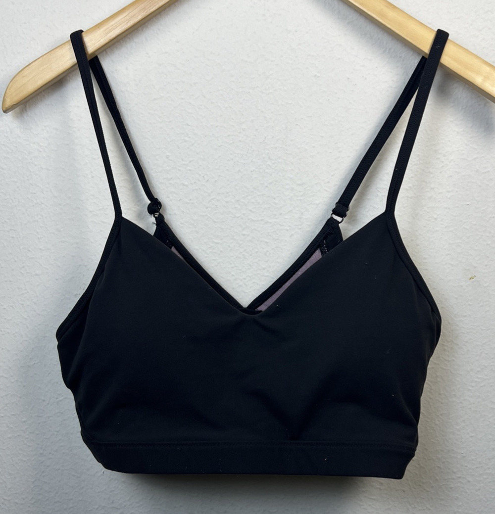 Athleta sports Bra A b C MEDIUM Black Adjustable Straps removable athletic